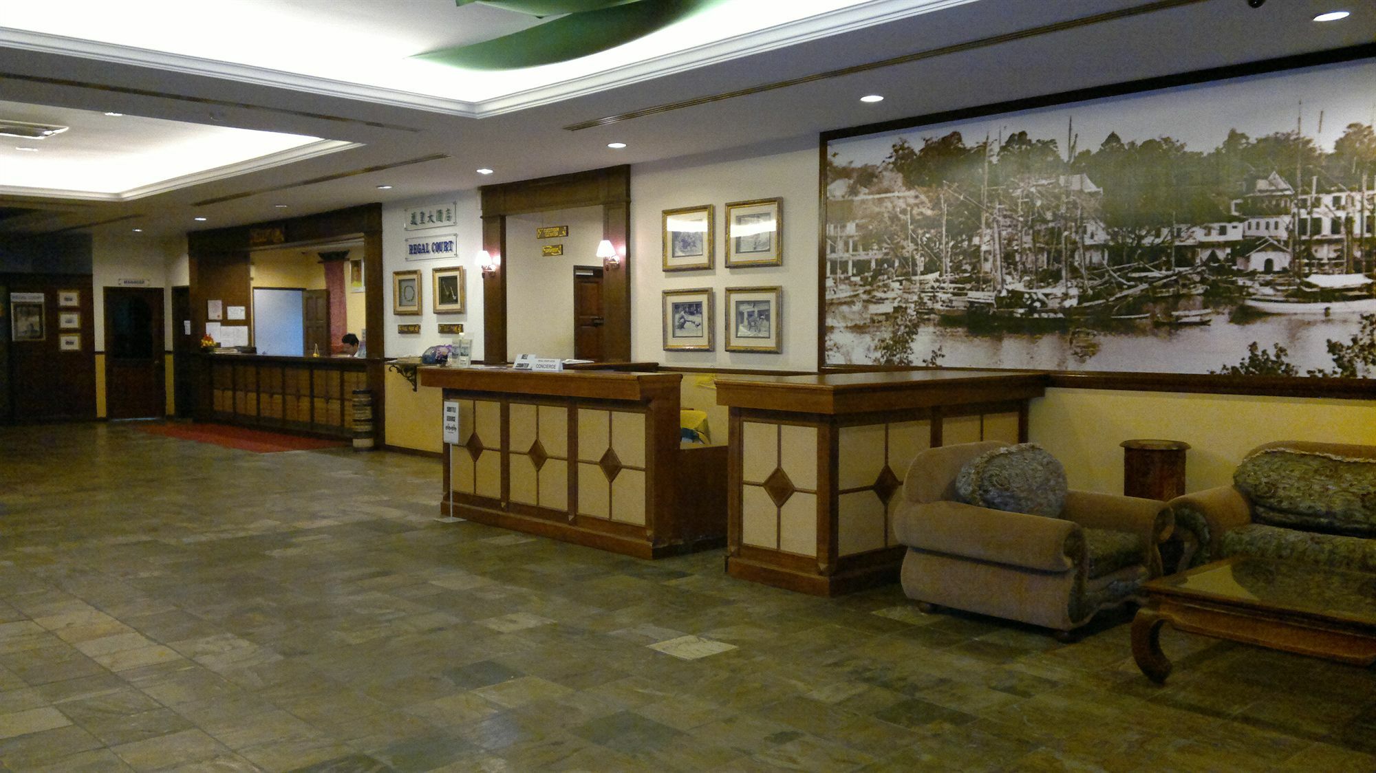 Regal Court Hotel Kuching Luaran gambar